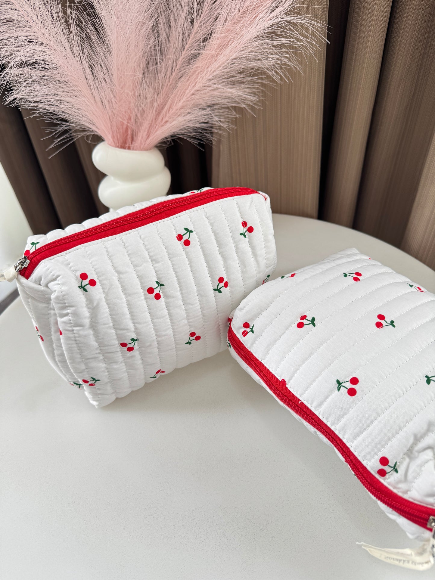 Cherry Storage Bag Measuring 22cm by 16cm by 8cm