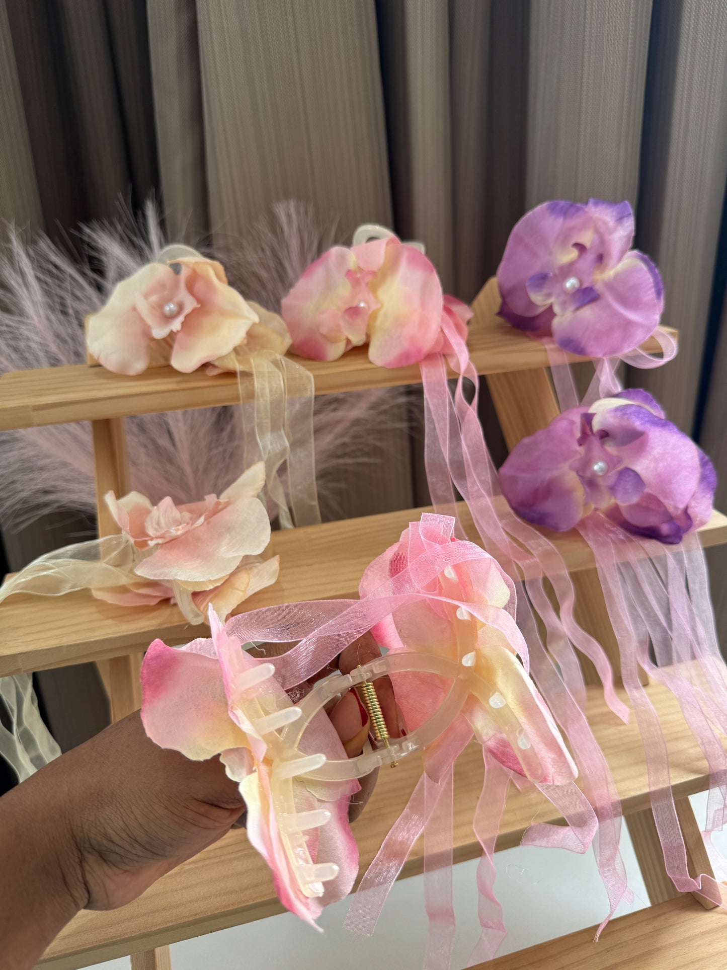 Orchid Hair Claw