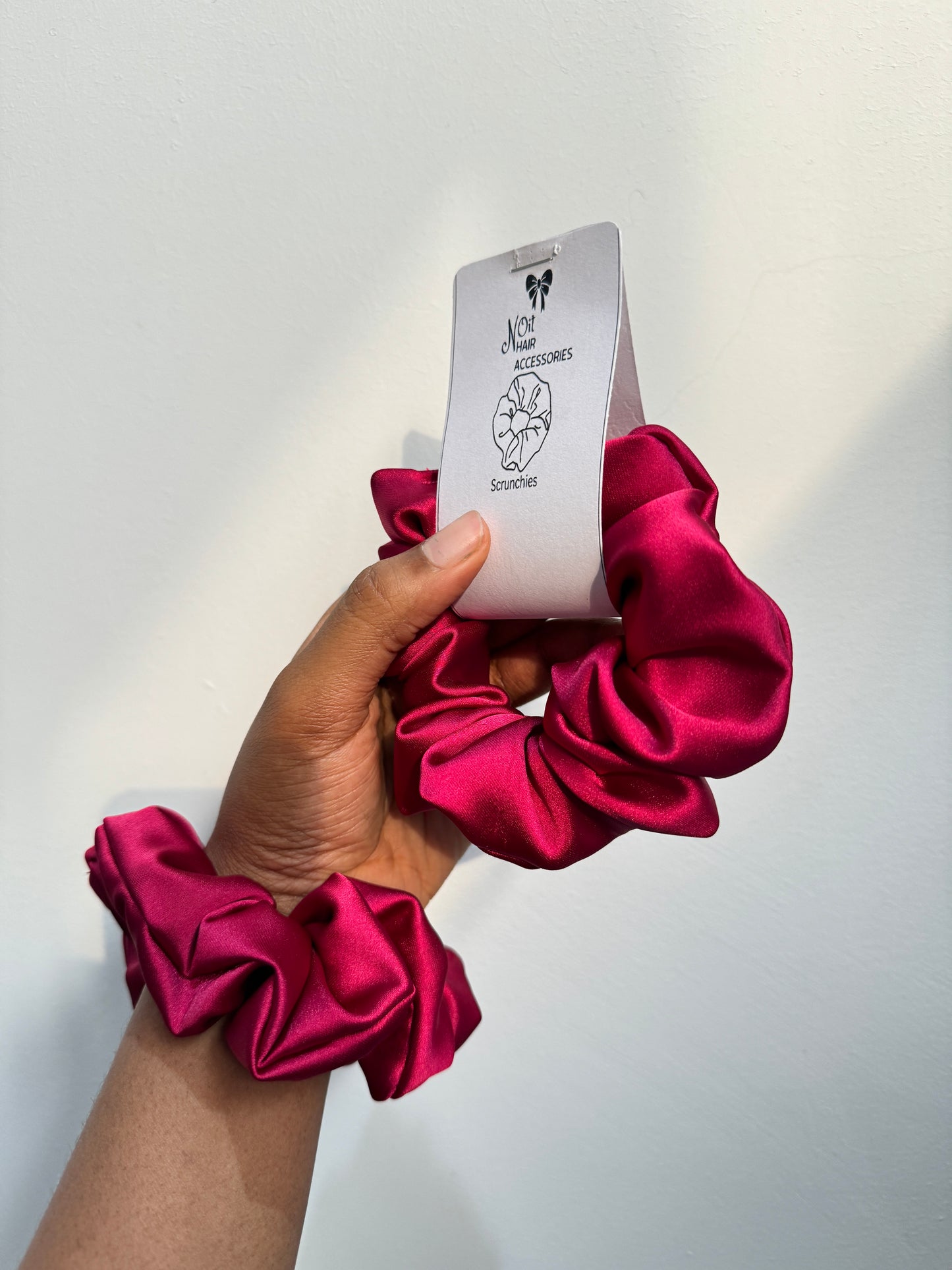 NOIT Silk Scrunchies Hot Pink